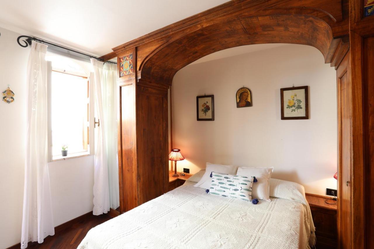 Porta Catania & Duomo Cozy Apartment Таормина Екстериор снимка