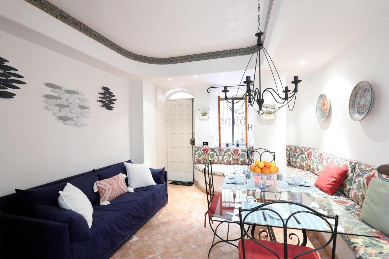 Porta Catania & Duomo Cozy Apartment Таормина Екстериор снимка